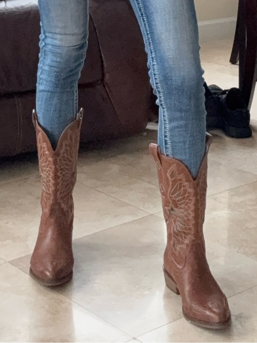 Women’s Skinny Jeans in Light Blue - Sleek Stretch Fit